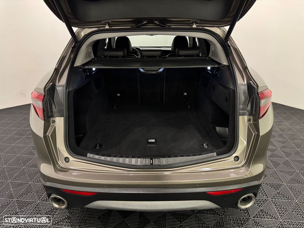 Alfa Romeo Stelvio 2.2 D Super AT8 - 58