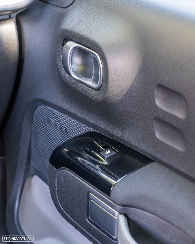 Citroën C3 1.2 PureTech Feel - 19