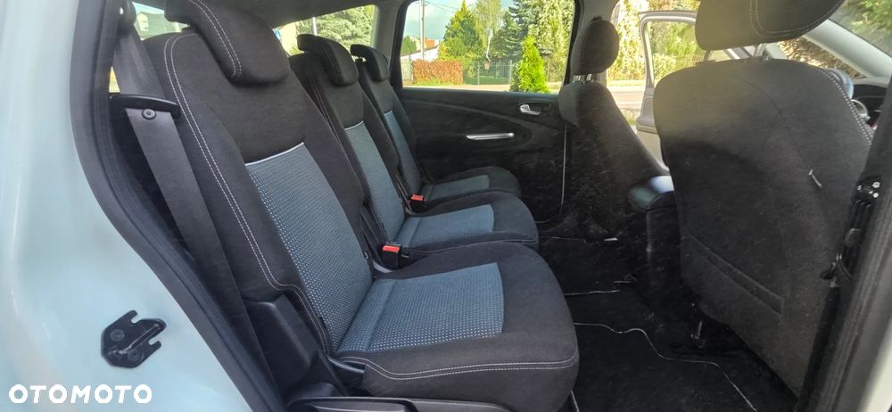 Ford S-Max 2.0 TDCi DPF Business Edition - 36