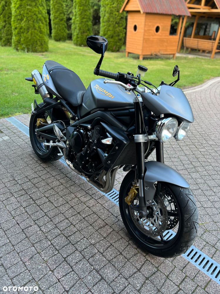 Triumph Street Triple - 6