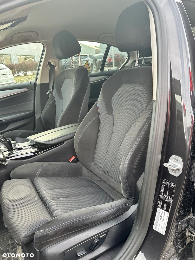 BMW Seria 5 520d - 14