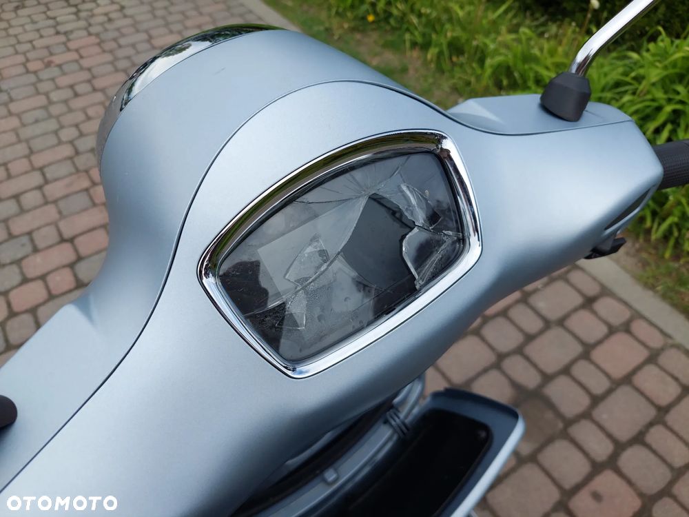 Piaggio Vespa - 10