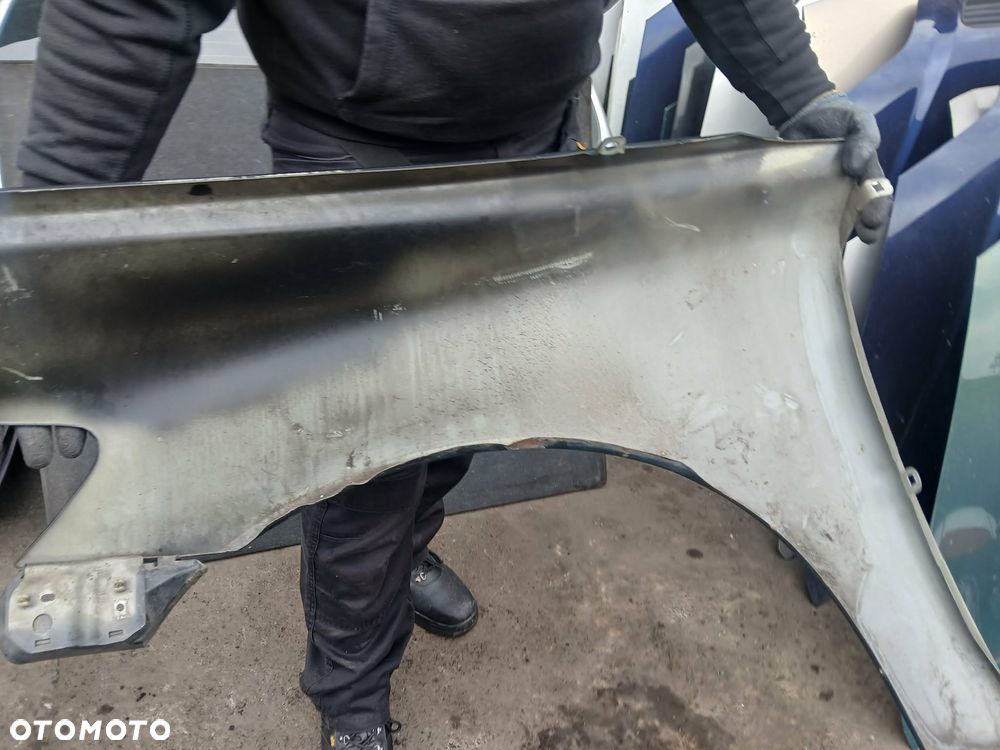 Volvo V 50 Błotnik prawy KOD LAKIERU 452-46 - 6