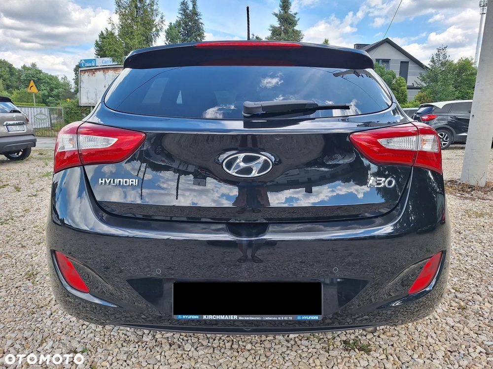 Hyundai i30 blue Kombi 1.6 GDi Passion - 11