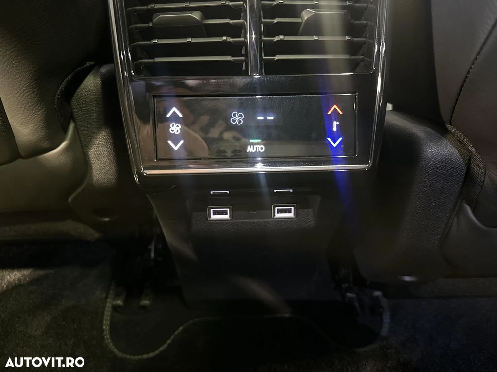 DS Automobiles DS 7 Crossback - 25