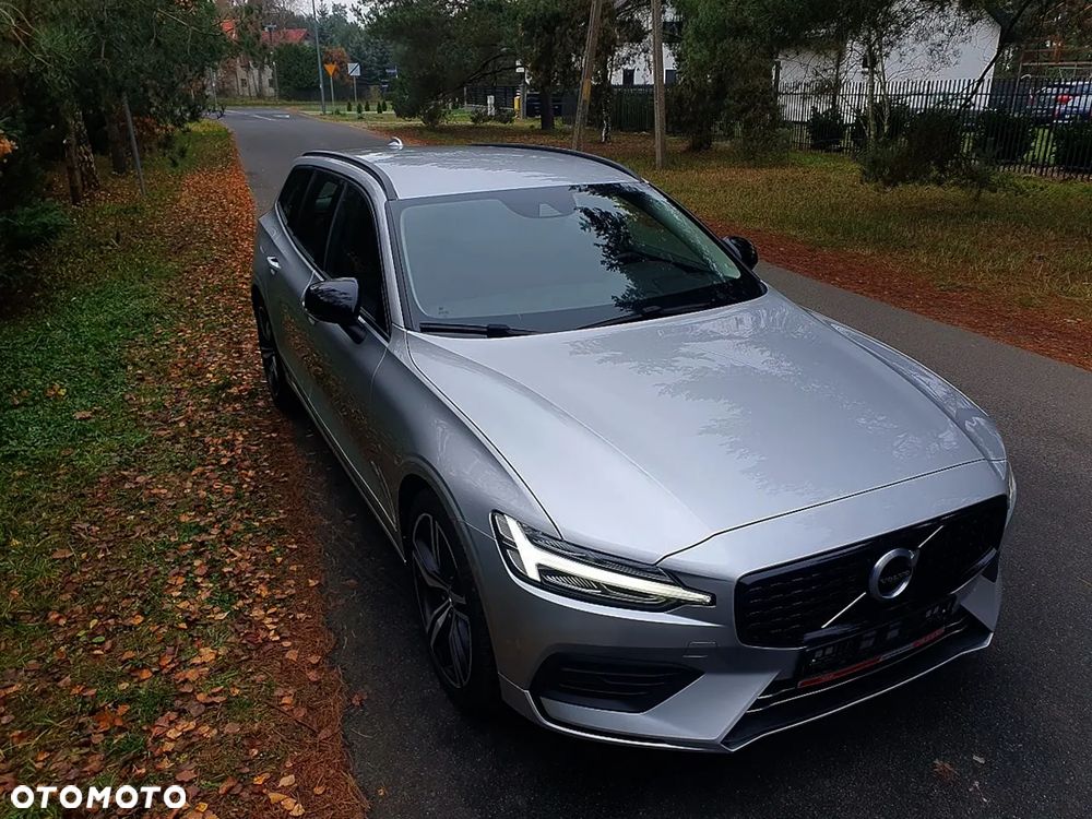 Volvo V60 B3 B DKG Momentum Pro - 24