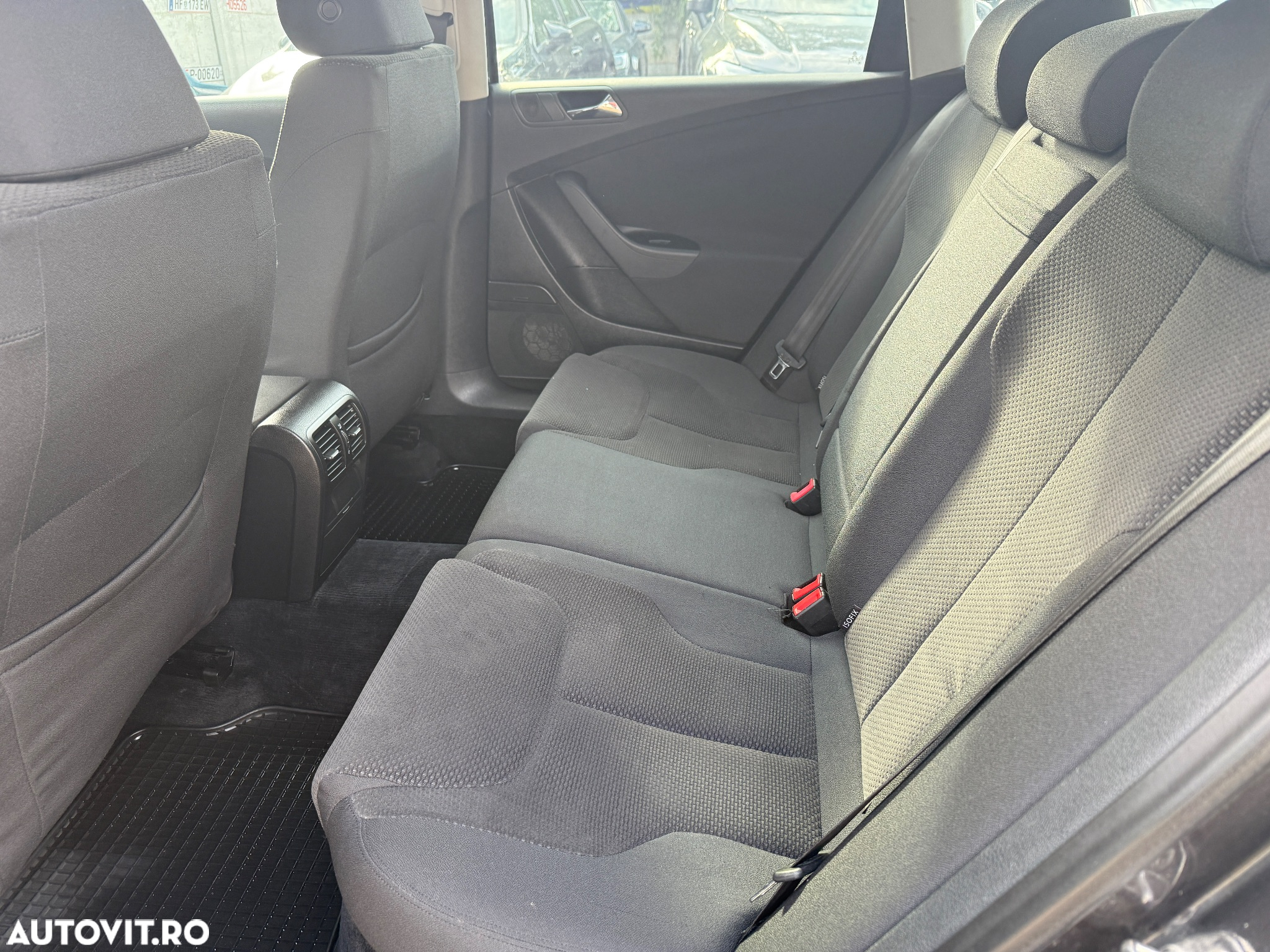 Volkswagen Passat Variant 2.0 Blue TDI SCR Comfortline - 8