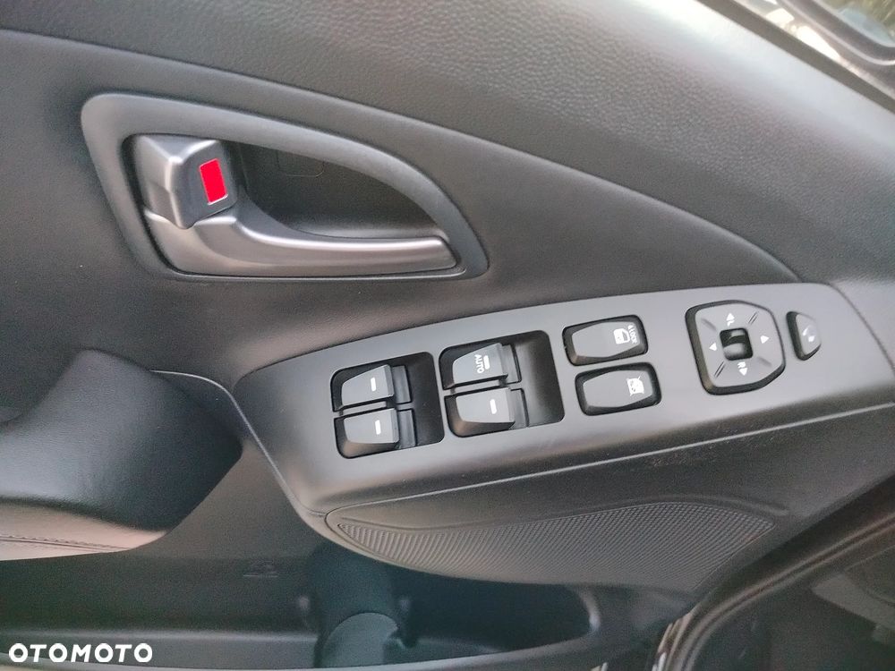 Hyundai ix35 2.0 CRDi 4WD Premium - 19