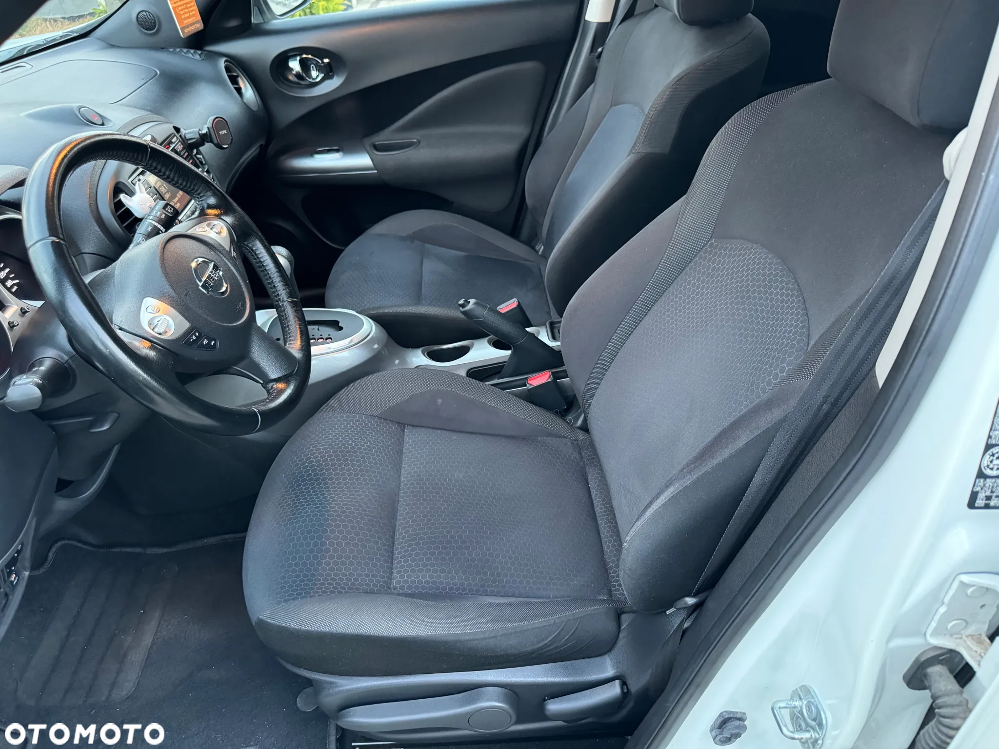 Nissan Juke 1.6 DIG-T Acenta 4WD Xtronic - 6
