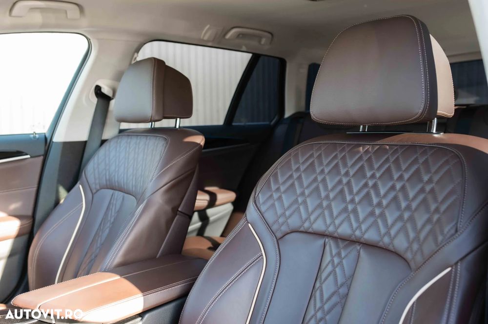 BMW Seria 5 530e xDrive Aut. Luxury Line - 15