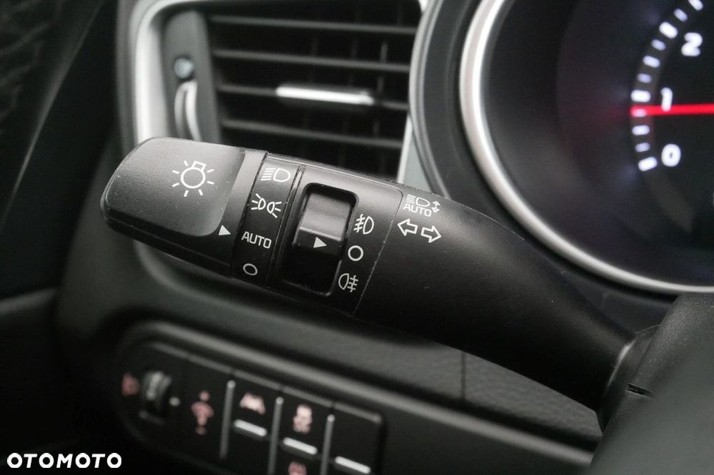 Kia Ceed 1.5 T-GDI M - 22