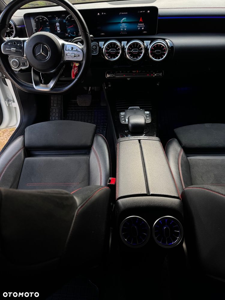 Mercedes-Benz CLA 250 Edition 1 7G-DCT - 19