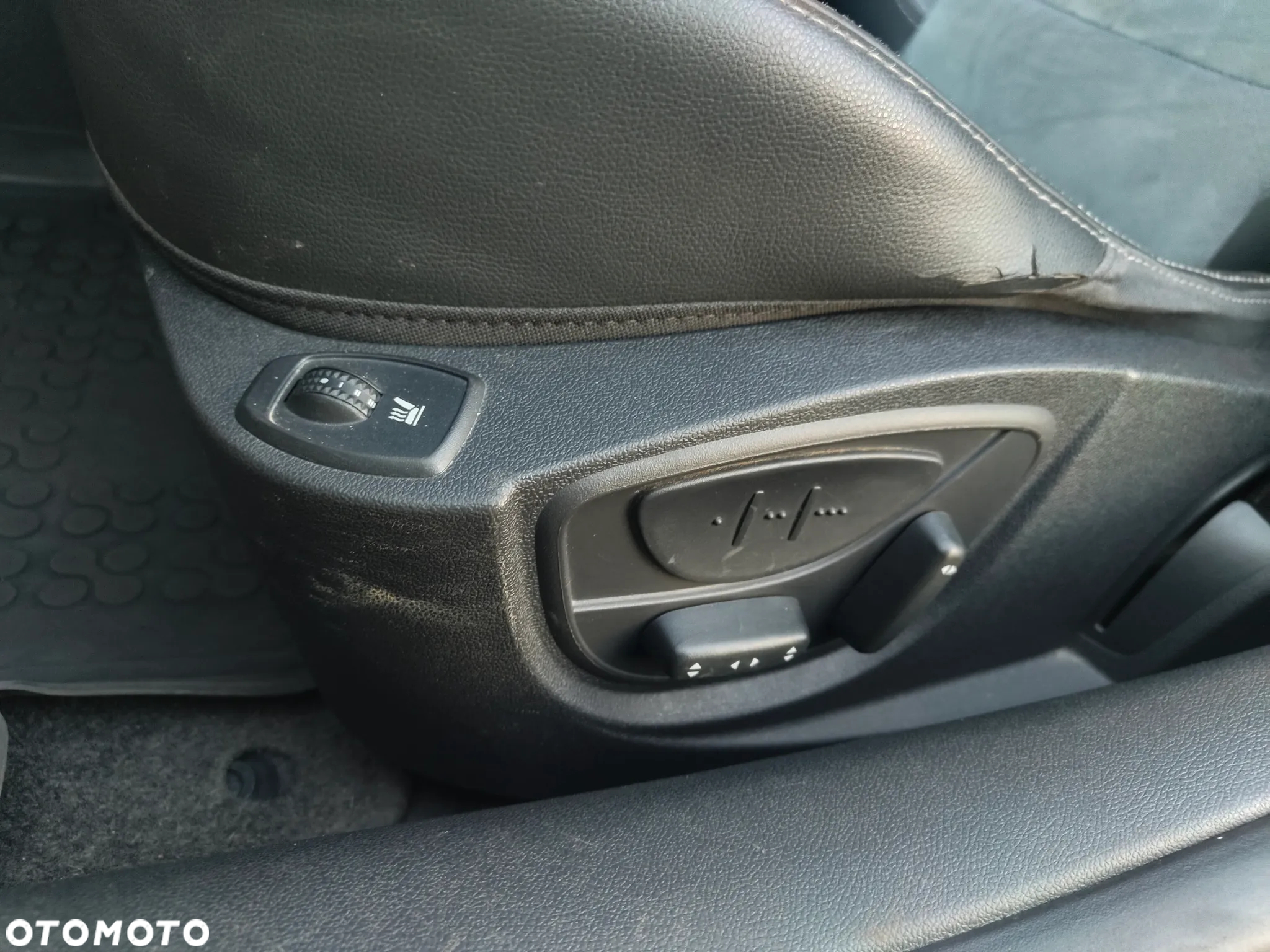 Renault Laguna 2.0 dCi Initiale - 7
