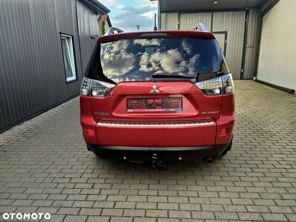 Mitsubishi Outlander 2.4 4WD CVT Intense - 6