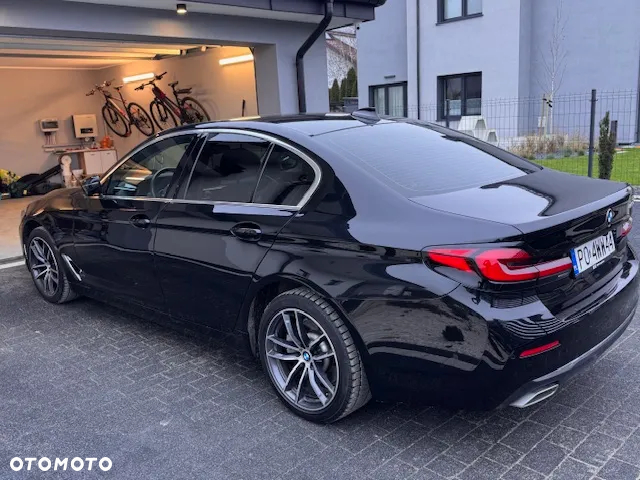 BMW Seria 5 520d Efficient Dynamics Luxury Line - 3