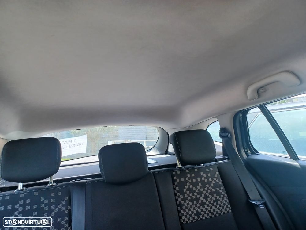 Renault Mégane Sport Tourer - 15