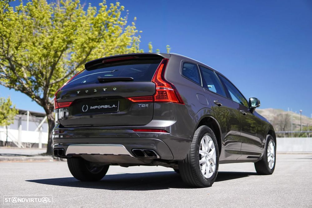 Volvo XC 60 2.0 T8 PHEV Momentum Plus AWD - 19