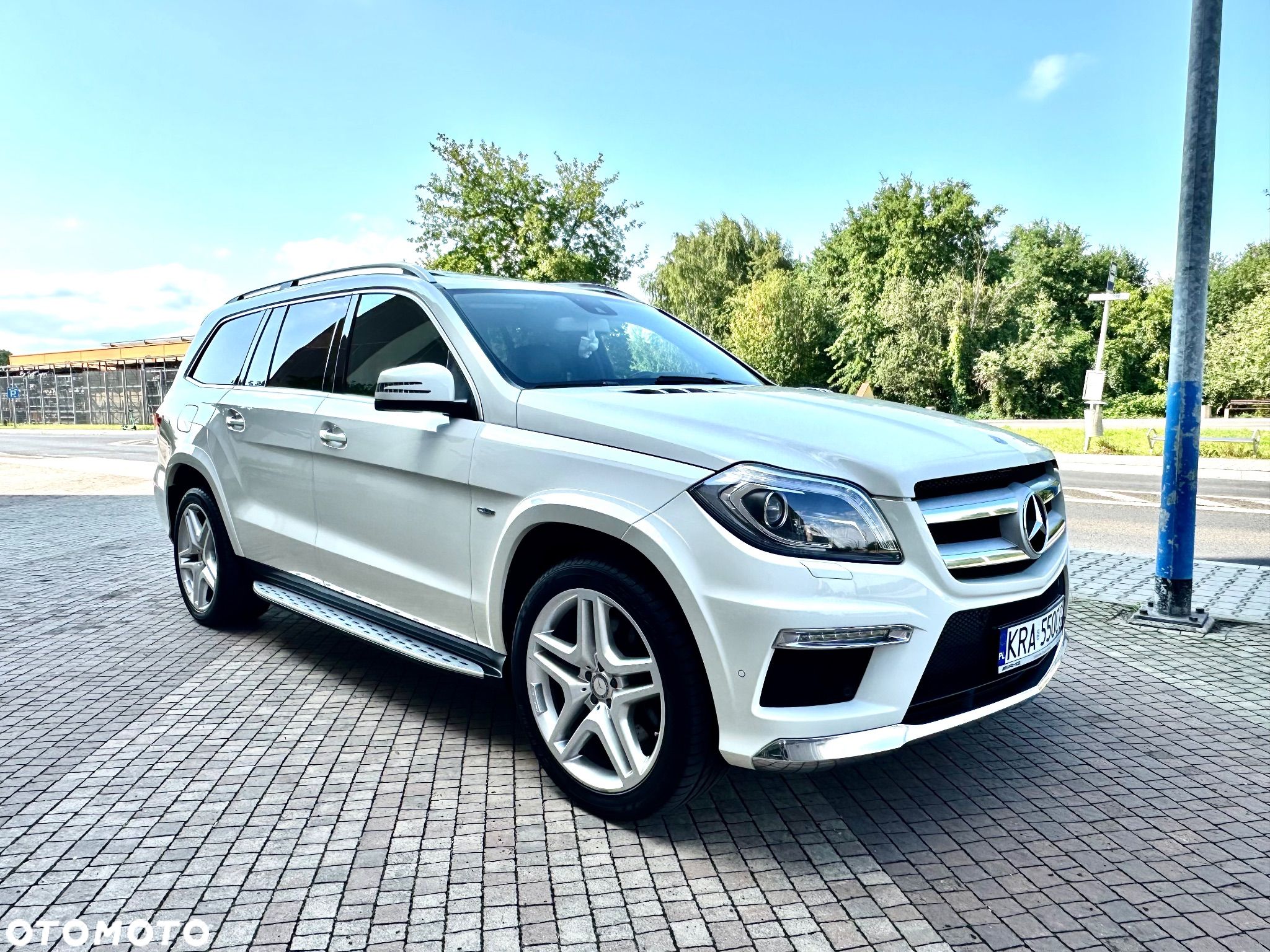 Mercedes-Benz GL 350 CDI BlueEff - 1