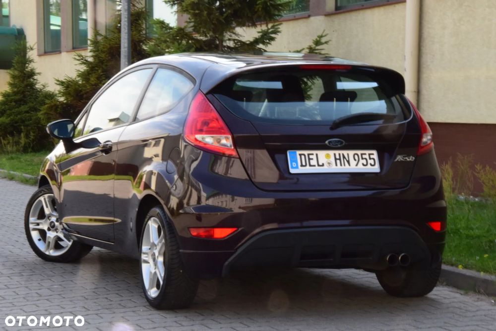Ford Fiesta 1.6 Ti-VCT Sport - 11