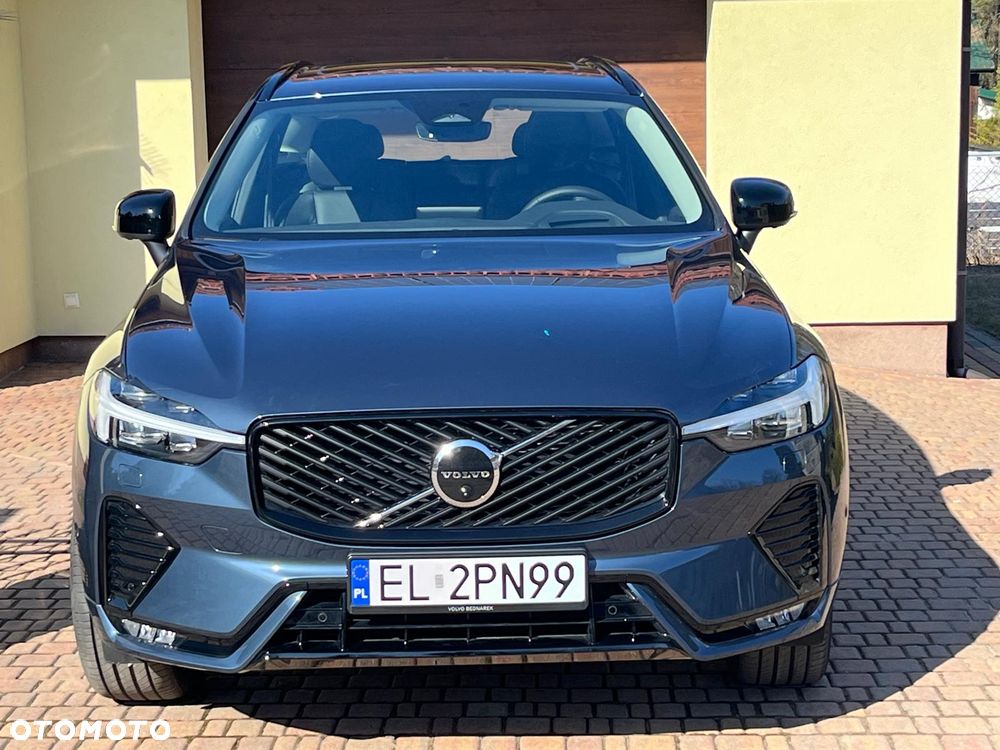 Volvo XC 60 B5 B AWD Ultra Black Edition - 2