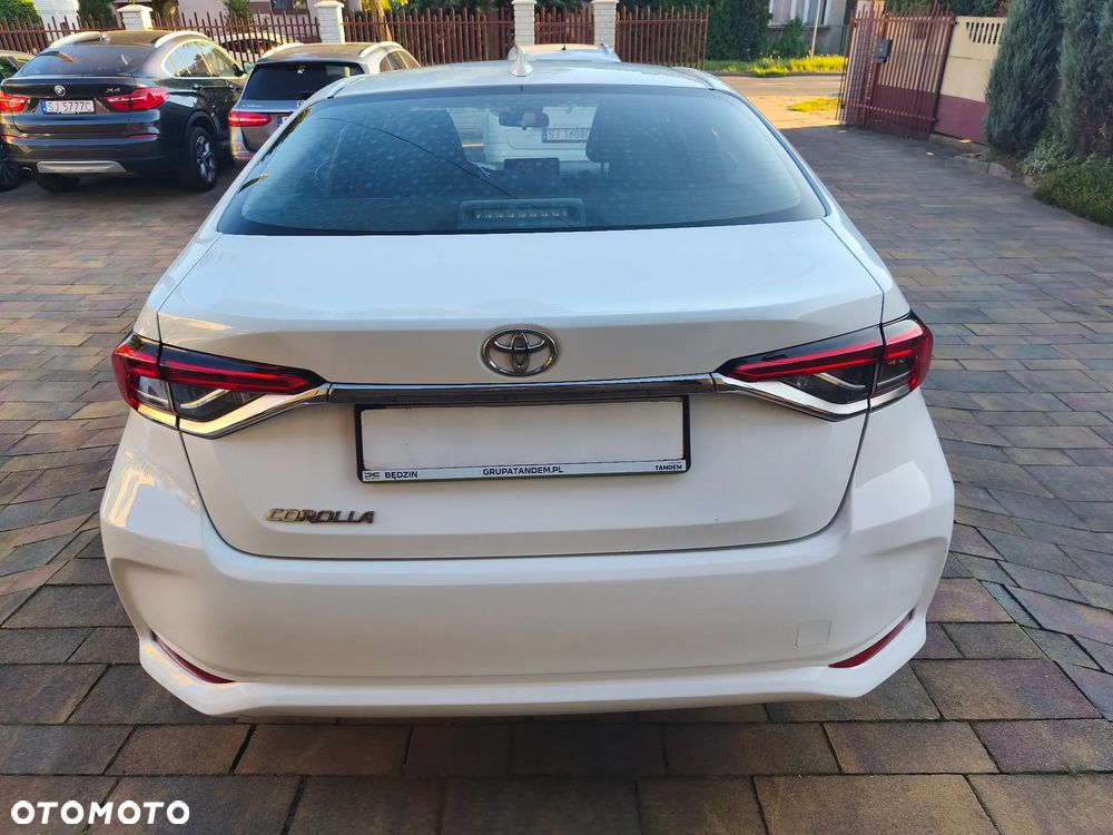 Toyota Corolla - 5