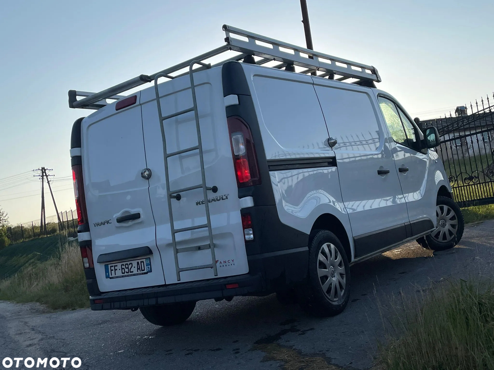 Renault TRAFIC - 13