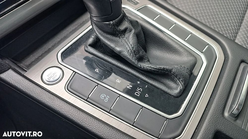 Volkswagen Passat 2.0 TDI DSG Trendline - 20