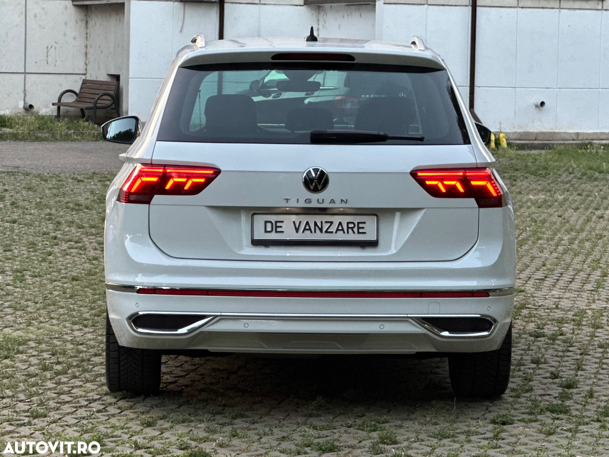 Volkswagen Tiguan 2.0 TDI SCR DSG IQ.DRIVE - 16
