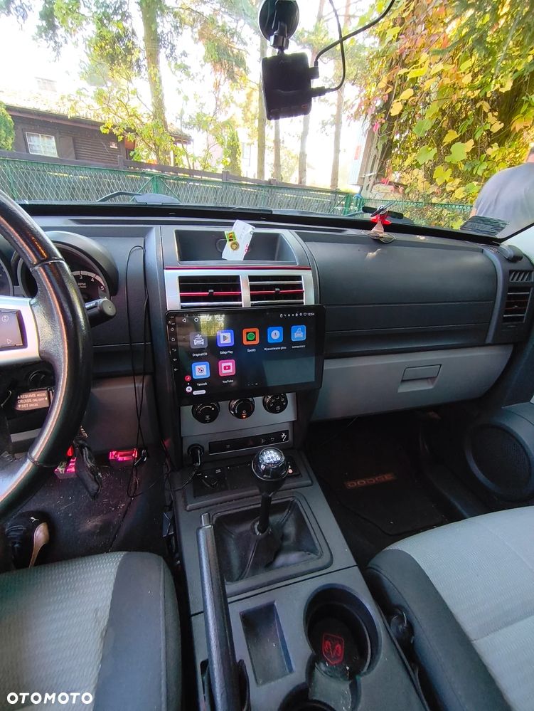 Dodge Nitro 2.8 CRD SE - 18