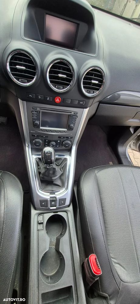 Opel Antara - 10