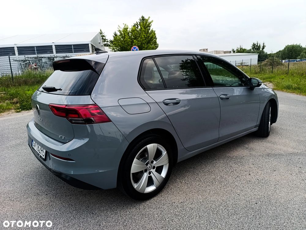 Volkswagen Golf 1.5 eTSI EVO Life DSG - 6