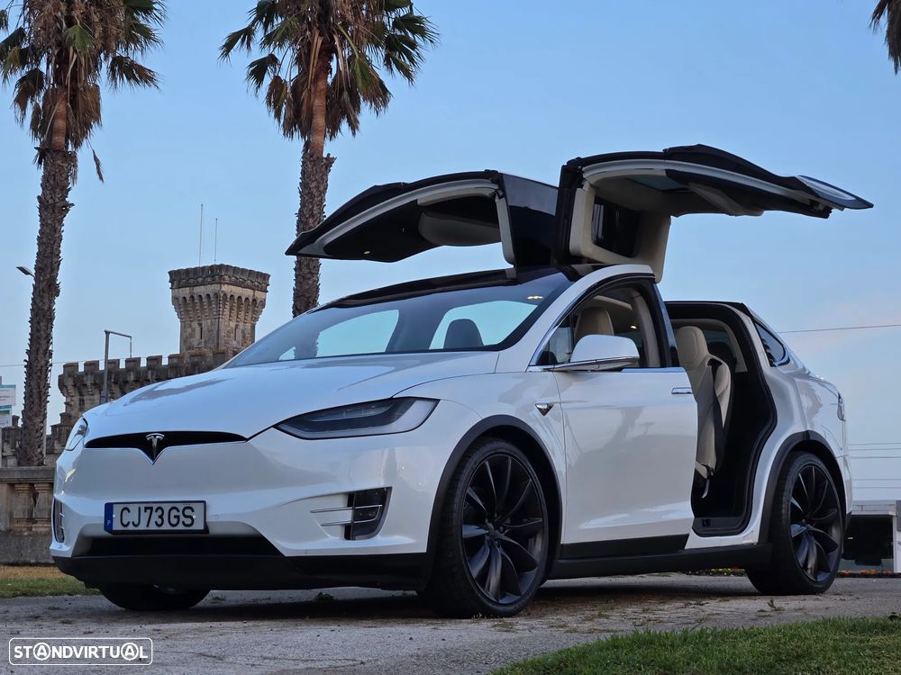Tesla Model X 100D - 4