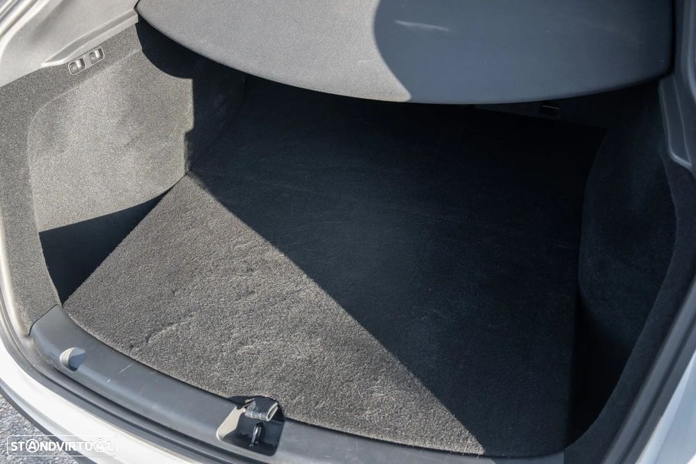 Tesla Model Y Tração Traseira - 21