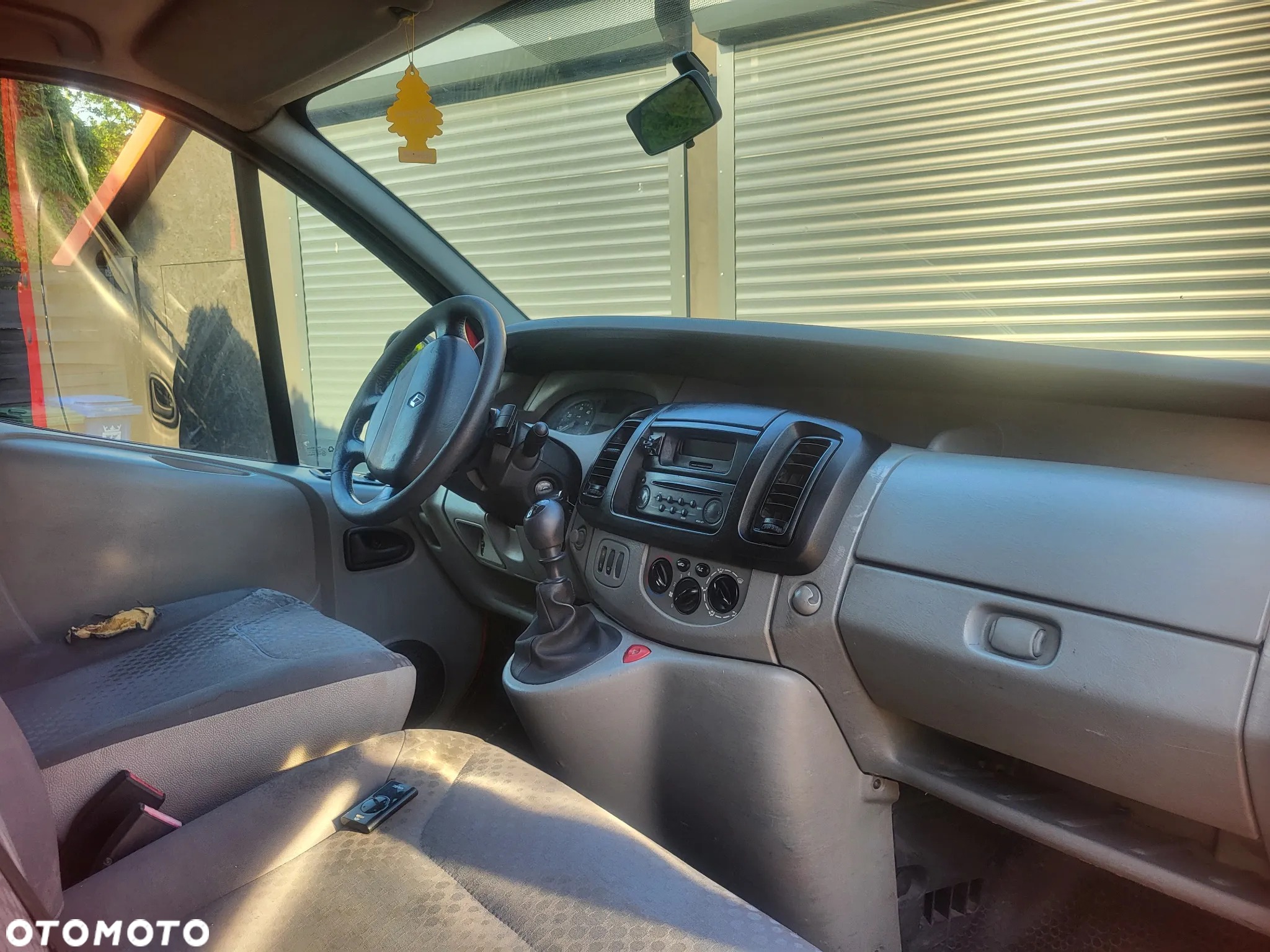 Renault Trafic - 12