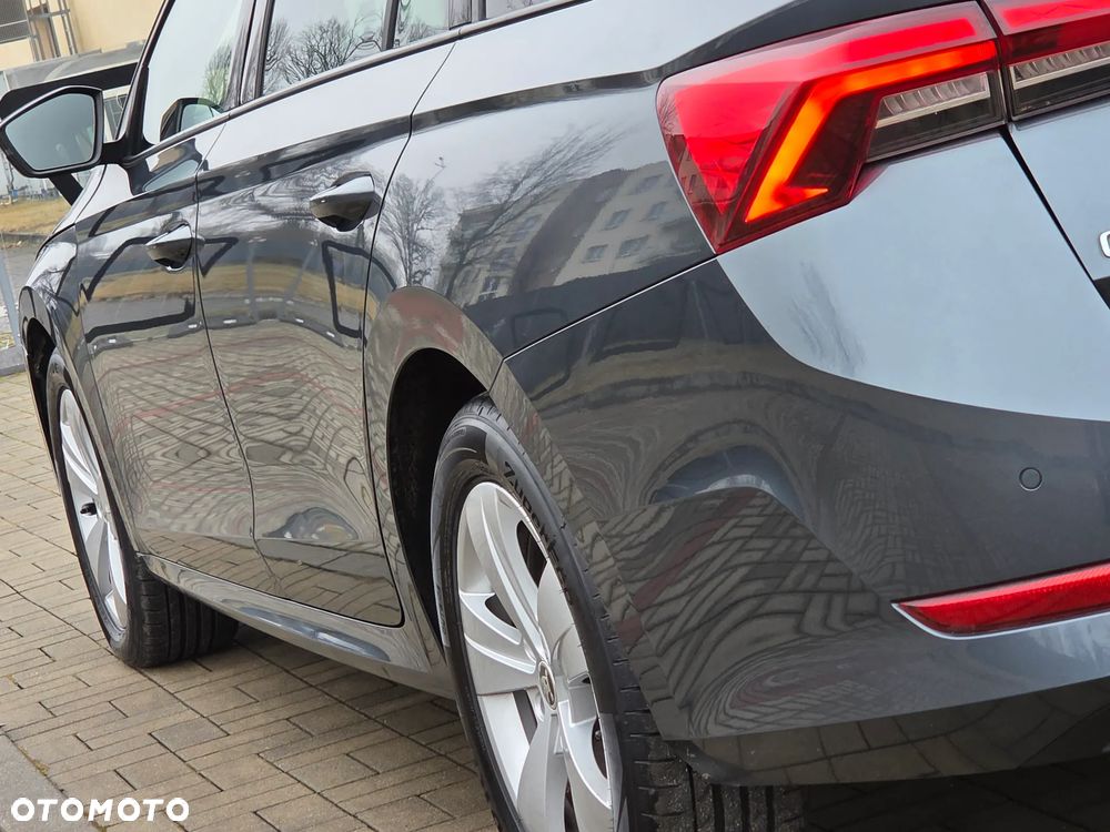 Skoda Octavia 2.0 TDI DSG Edition - 16