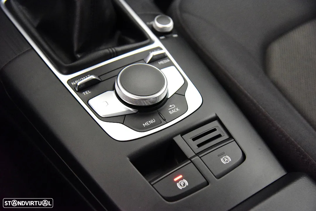 Audi A3 Sportback 30 TFSI - 12