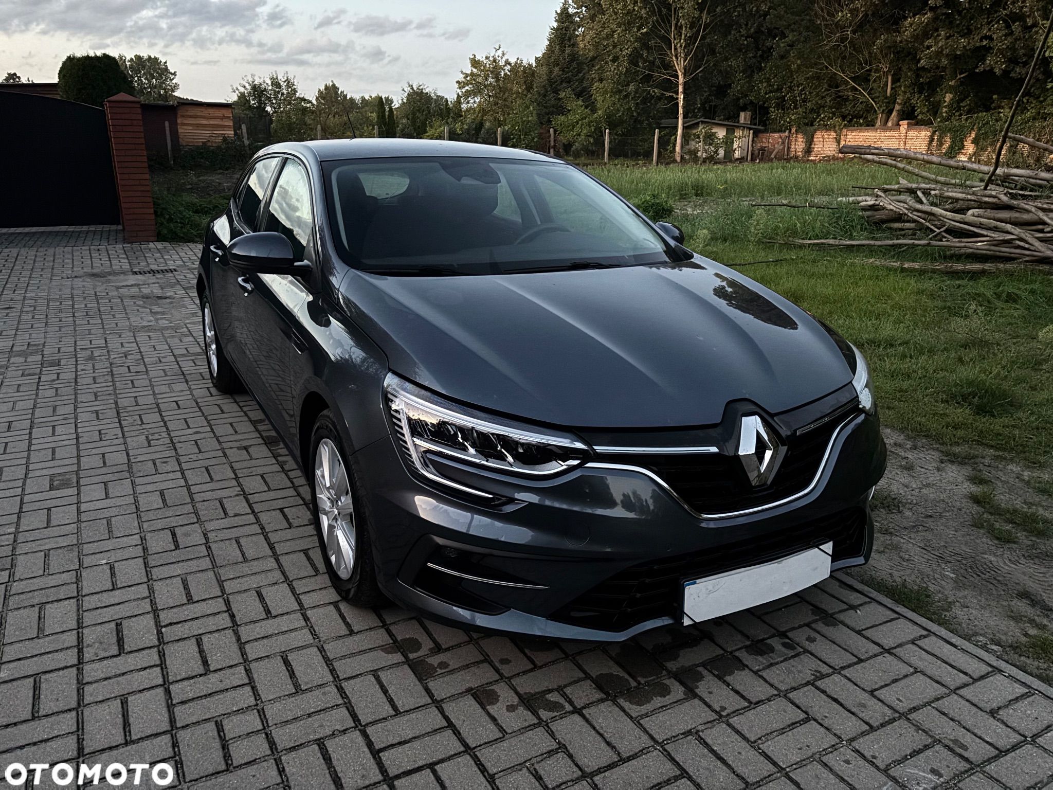 Renault Megane TCe 115 GPF LIFE - 1