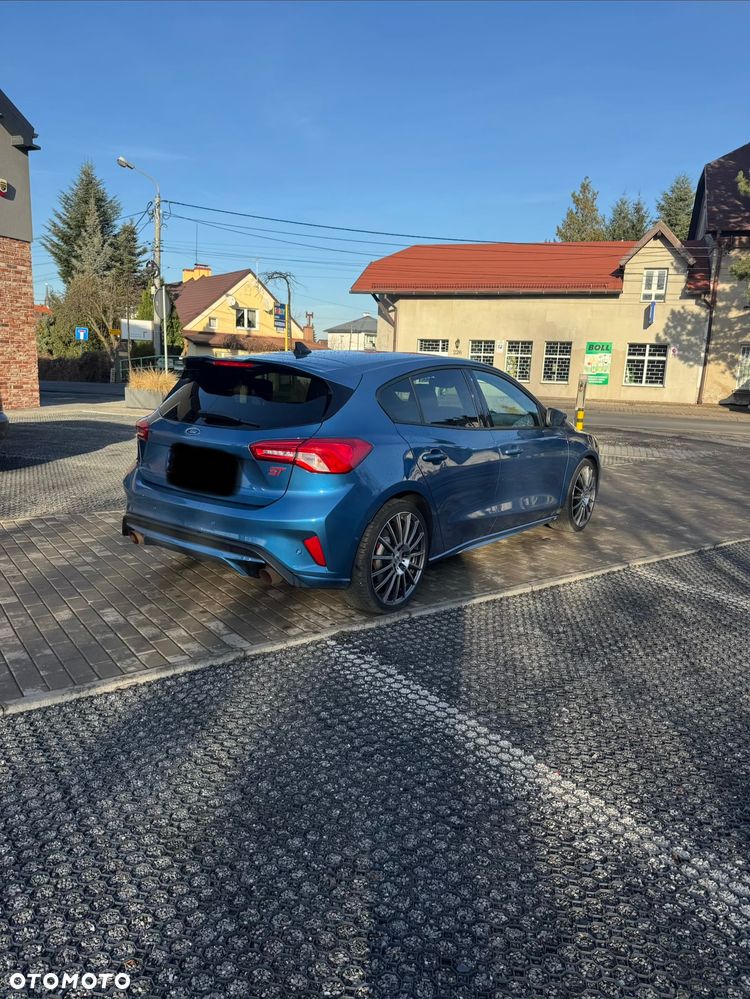 Ford Focus 2.3 EcoBoost ST - 37