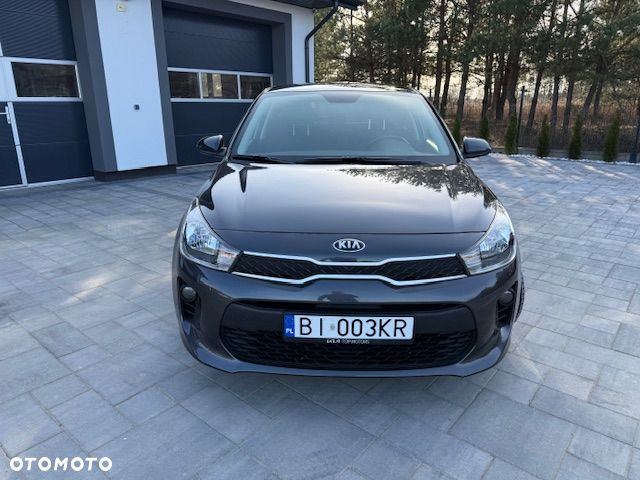Kia Rio 1.2 L - 1