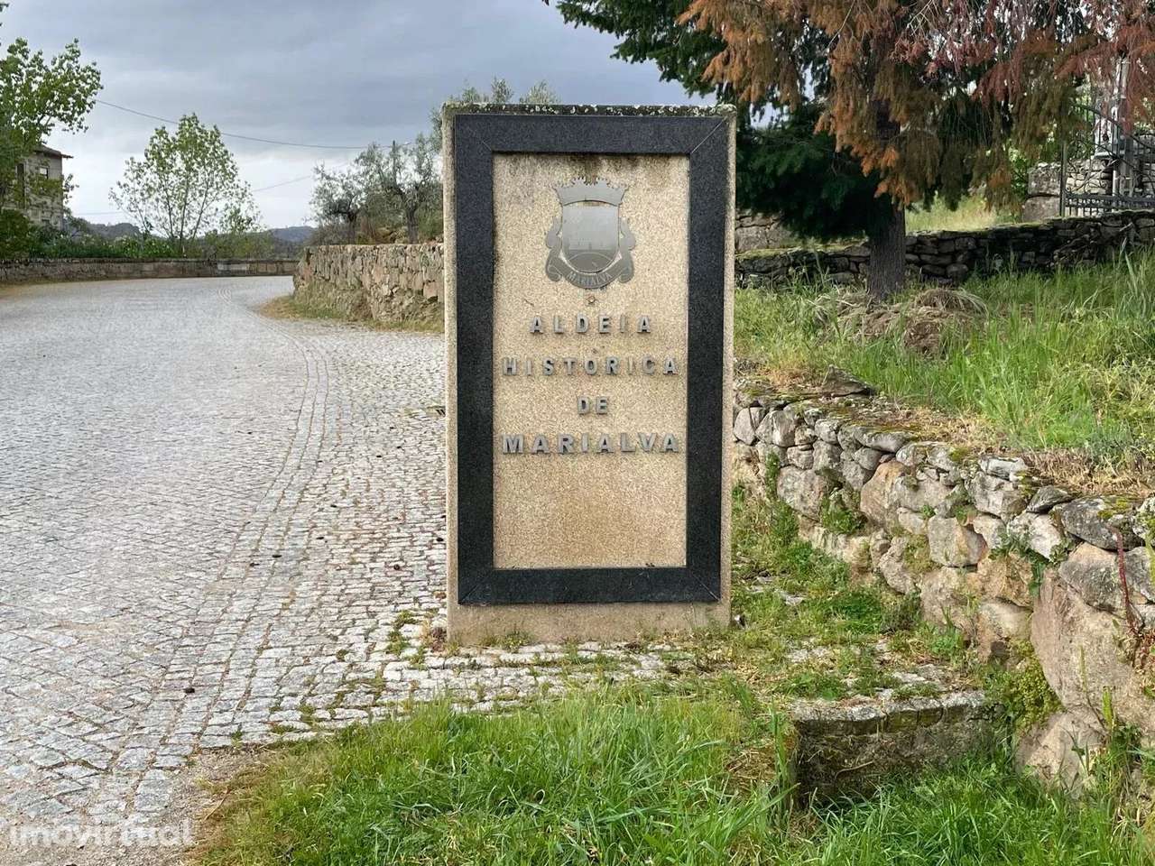 Charmosa Moradia Rústica em Marialva, 2 Quartos - Grande imagem: 2/27