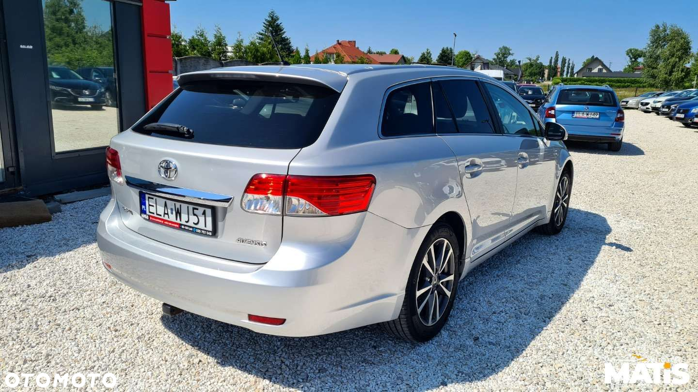 Toyota Avensis - 34