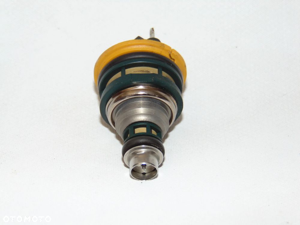 Wtrysk wtryskiwacz paliwa 0280150651 VW Passat B4 Golf 3 III 1.8 - 2
