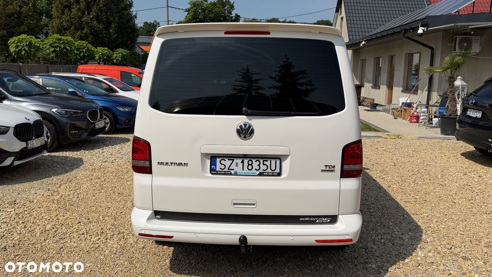 Volkswagen Multivan - 10