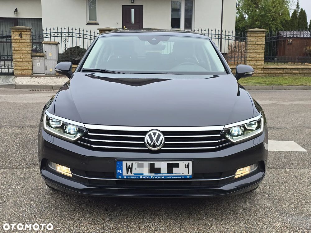 Volkswagen Passat - 24