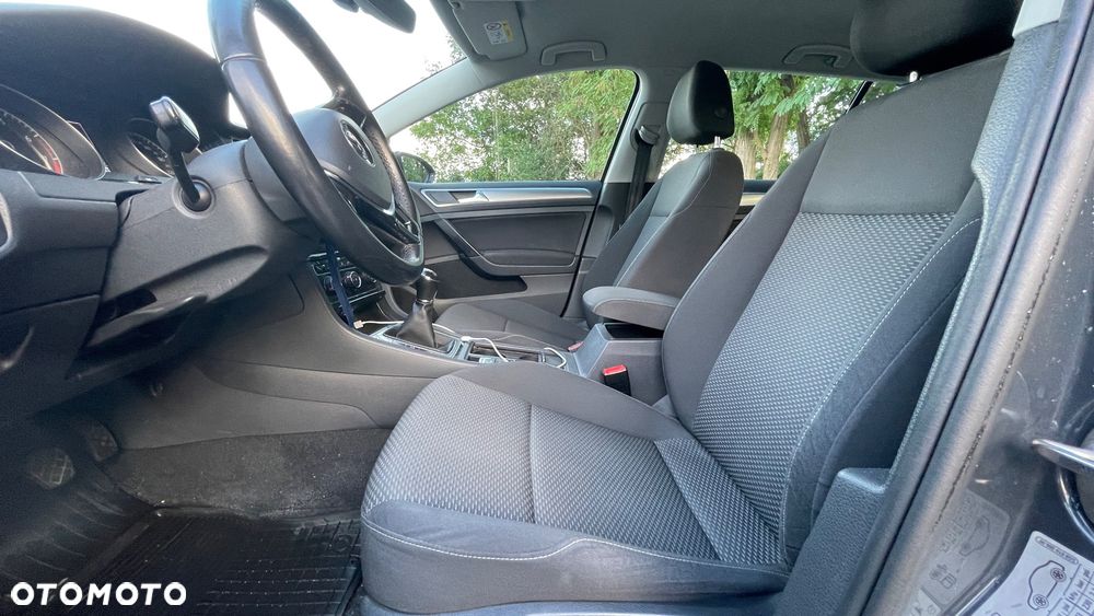 Volkswagen Golf 1.0 TSI Trendline - 17