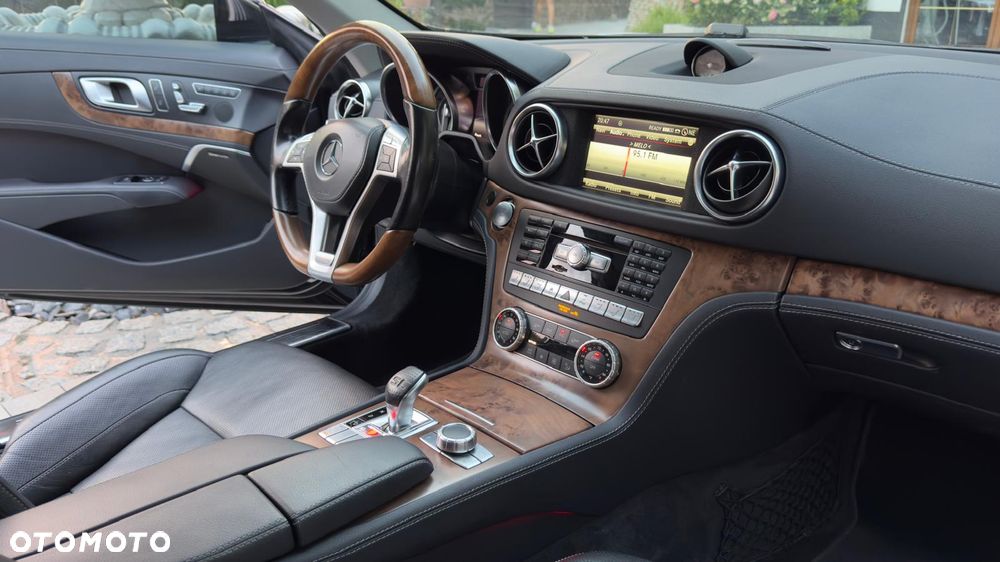 Mercedes-Benz SL 500 9G-TRONIC - 14