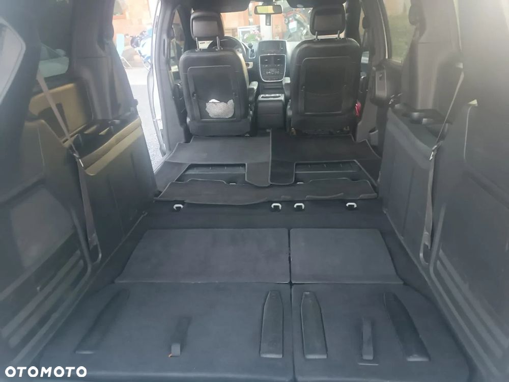 Dodge Grand Caravan 3.6 R/T - 24