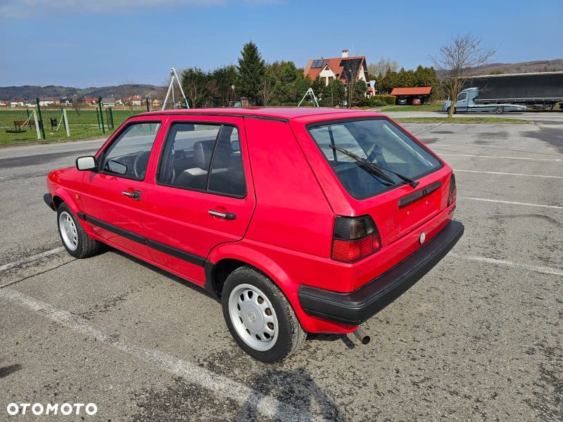 Volkswagen Golf 1.6 CL TD - 4