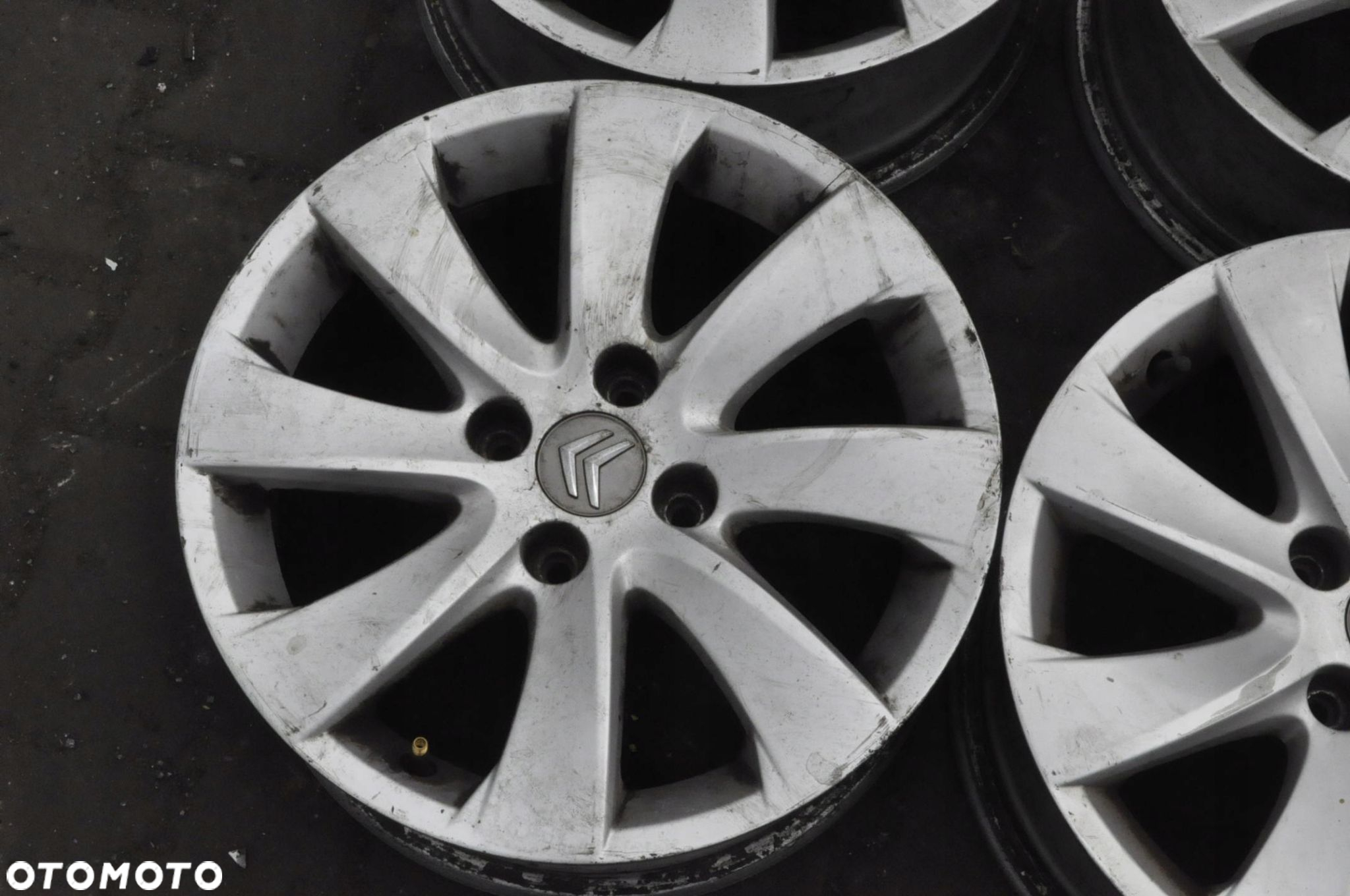 CITROEN  FELGI ALUMINIOWE 9684969380 16" 7J 4X108 ET26 - 2