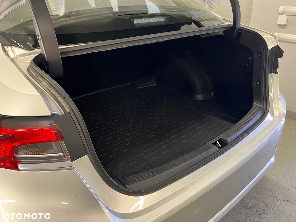 Toyota Corolla 1.6 Comfort - 18